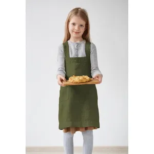 Detská tmavozelená ľanová zástera Linen Tales Pinafore, 72 x 45 cm Detská tmavozelená ľanová zástera Linen Tales Pinafore, 72 x 45 cm
